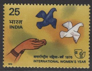 India Sg758 1975 International Women 