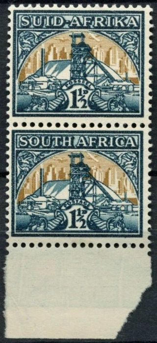 South Africa 1941 - 48 Sg 87,  1.  5d Gold Mine Mnh Vert Pair D97798