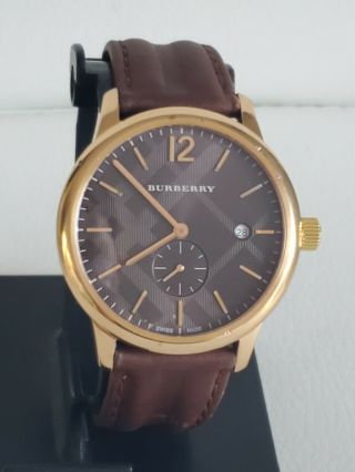 Burberry classic men ' s watch swiss made sapphire crystal.  BU10012 leather band. 2