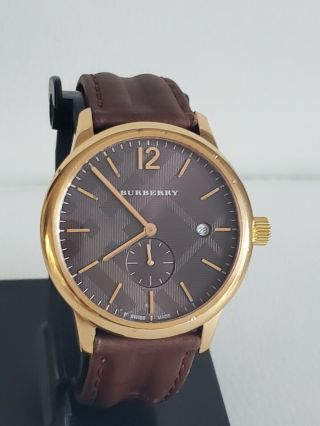 Burberry classic men ' s watch swiss made sapphire crystal.  BU10012 leather band. 4
