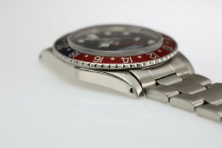 Vintage Rolex GMT Master 1675 Pepsi Bezel Automatic Watch Circa 1960s 10