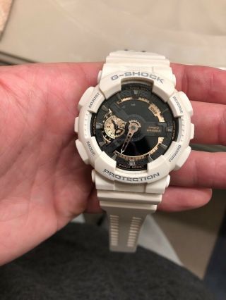 Casio G Shock Ga - 110rg 5146 Color White And Gold Analog Digital Watch
