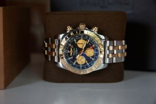 Breitling Chronomat 44 Gmt 18kt Gold/ss Black Dial