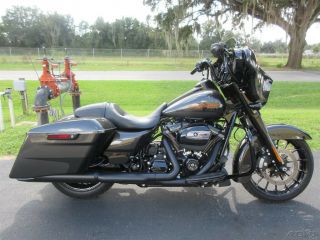 2019 Harley - Davidson Touring Street Glide® Special