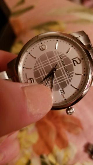 Burberry watch men silver plaid face has all the links great 2