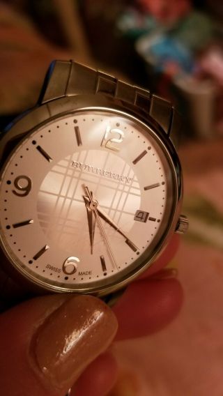Burberry watch men silver plaid face has all the links great 5