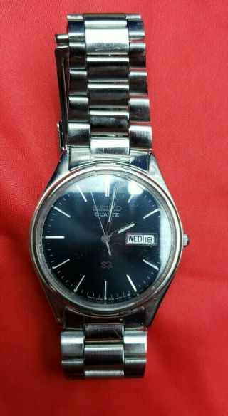 Vintage Gents Seiko Quartz Wrist Watch Stainless Steel With Day/date At 3.