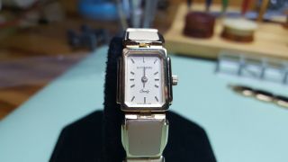 Rare & Vintage Ladies Wittnauer Gold/cream Quartz Watch To Restore Or Parts