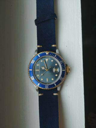 Rolex Submariner Date 16803 Two Tone 18k Gold Bluesy Faded Vintage No Bracelet