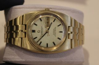 Authentic Vintage " Omega " Constellation 18k Yellow Gold.