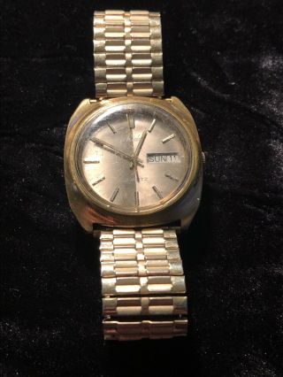 Mido Vintage Mens Quartz Water Resistant Wrist Watch W/Calendar 2