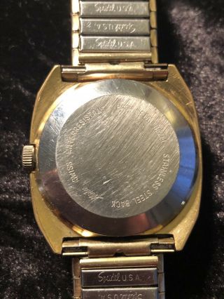 Mido Vintage Mens Quartz Water Resistant Wrist Watch W/Calendar 5