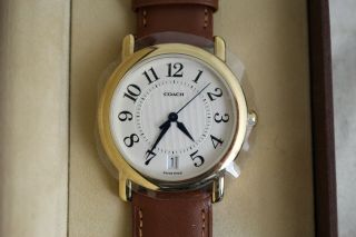 Coach Ladies 6.  145.  961 Wrist Watch Nos Quartz Leather Strap 34mm