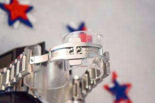 Burberry Men ' s Swiss Stainless Steel Bracelet Watch 42mm BU9901 5