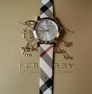 Burberry BU9113 Nova Check Women ' s Silver Watch 34mm 2
