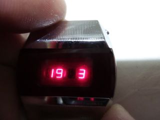 vintage Pulsar Elektronika 1 First Russian USSR Digital Red LED Wrist Watch 0108 3
