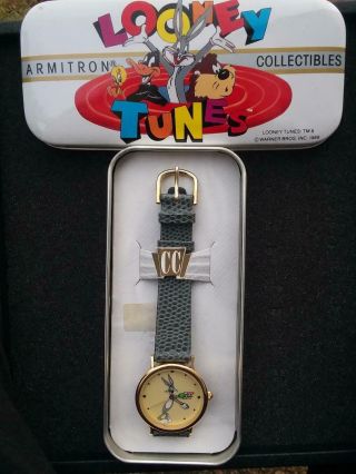 Vintage 1989 Bugs Bunny Looney Tune Armitron Orig.  Tin Box Quartz Watch