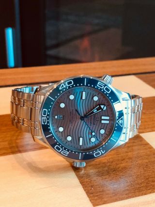 Omega Seamaster Professional 300m Blue Grey Men ' s Dive Watch 210.  30.  42.  20.  06.  001 10