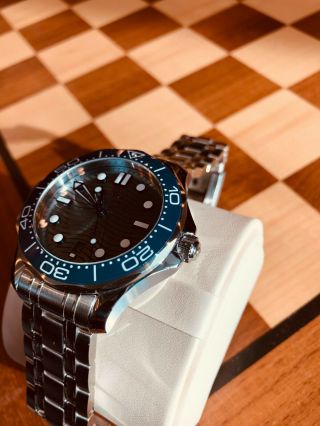 Omega Seamaster Professional 300m Blue Grey Men ' s Dive Watch 210.  30.  42.  20.  06.  001 9