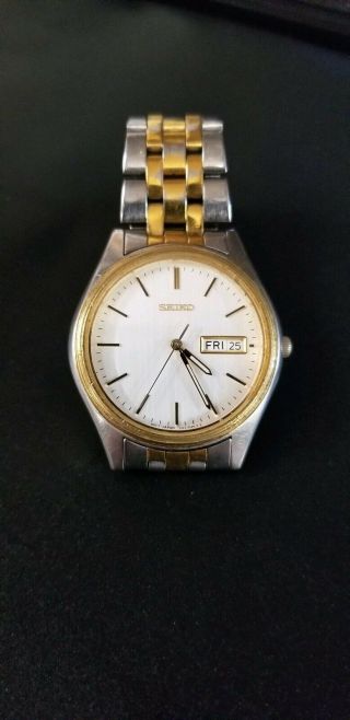 VINTAGE SEIKO MENS 7N43 - 9048 SILVER DIAL STAINLESS STEEL WATCH BATTERY 2