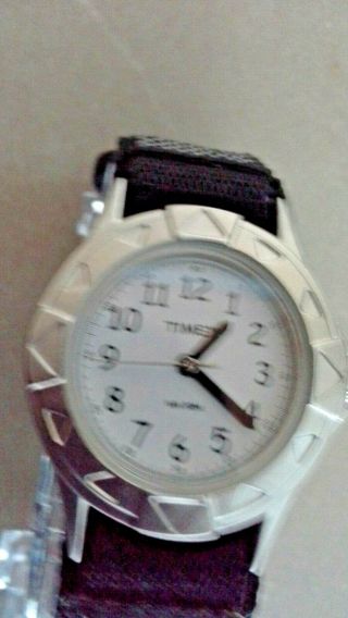Timex Children’s T790519J Silver Tone Black Strap Analog Watch Battery 2