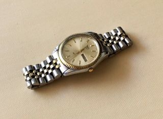 men’s vintage timex quartz watch day/Date Gold Silver Tone Stainless Steel Wor 6