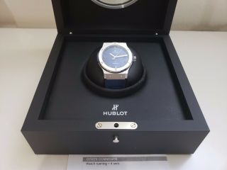 Hublot Classic Fusion Automatic Blue Dial Men ' s Watch 542.  NX.  7170.  LR 2