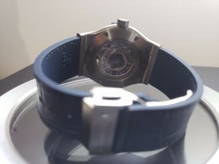 Hublot Classic Fusion Automatic Blue Dial Men ' s Watch 542.  NX.  7170.  LR 7