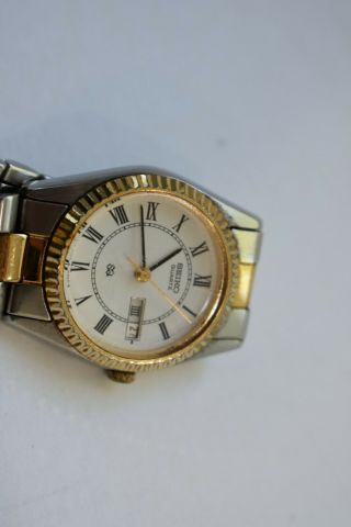Vintage Gold and Silver Womens Seiko Watch w/ Date Water Resist GREAT 2