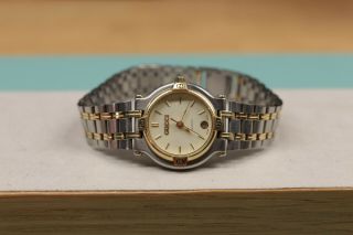 Ladies Gucci 9000l Two Tone Wrist Watch Stainless Steel Gold Plate