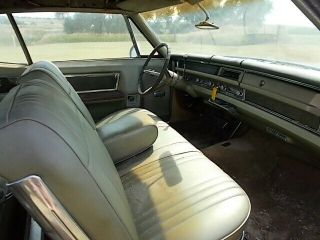 1968 Pontiac Bonneville No trim field 6