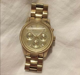 Michael Kors Mid - Size Runway Wrist Watch For Women Gold