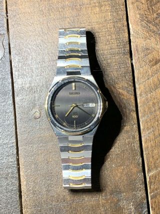 Sieko Sq100 Sq 100 Vintage Stainless Steel Water Resistant Wrist Watch