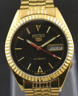 Vintage Seiko 5 Automatic 21 Jewel Gold Plated Case Day Date Men 