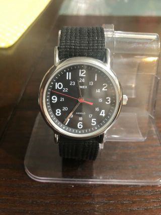 Timex Mens Weekender T2n647 Silver Tone Black Strap Watch 9