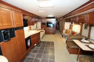 2008 Fleetwood Discovery 11