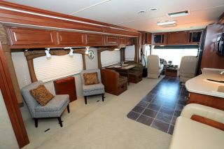 2008 Fleetwood Discovery 12