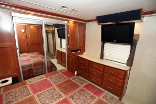 2008 Fleetwood Discovery 19