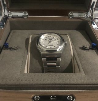 Girard Perregaux Laureato Audemars Piguet Royal Oak Style Steel Swiss Watch