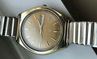 Vintage SEIKO Automatic: 17 Jewels,  Gold Tone Men ' s Watch 3