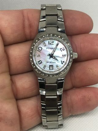 Ladies Fossil Watch With Mother Of Pearl Face Date Crystals Am 4141