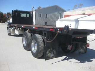 2007 PETERBILT 335 C7 CAT 10 SPEED TANDEM AXLE WITH 24 ' FLATBED SET UP FOR MOFFITT FORKLIFT 7