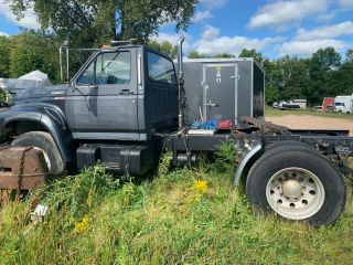 1997 Ford F800