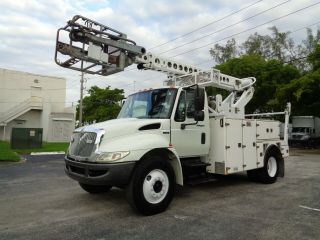 2008 International 4300 Cable Placing Bucket Boom Truck