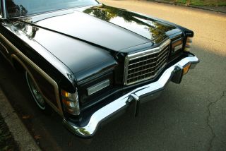 1977 Ford Country Squire 3