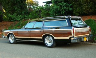 1977 Ford Country Squire 6