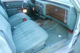 1977 Cadillac DeVille Special Edition 11