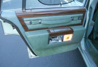 1977 Cadillac DeVille Special Edition 9