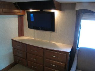 2008 Fleetwood Discovery 39R 20