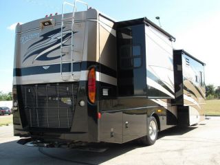 2008 Fleetwood Discovery 39R 7